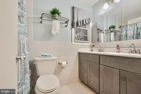 542 Williamsburg Ln, Odenton, MD 21113 photo 18