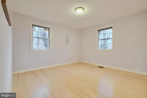 542 Williamsburg Ln, Odenton, MD 21113 photo 27