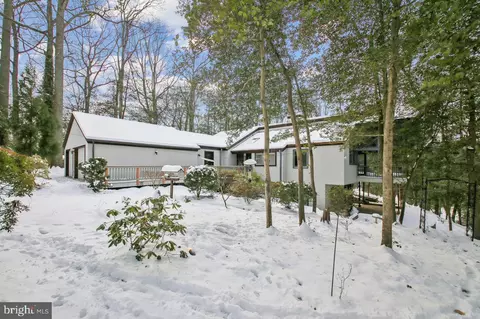 22 Windward Dr, Severna Park, MD 21146