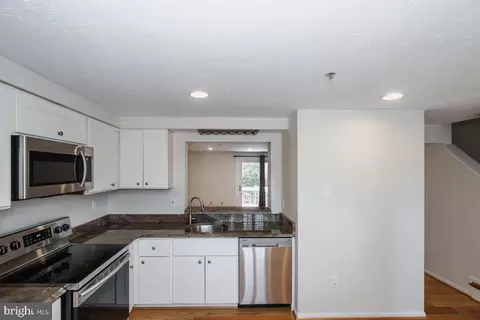 Kitchen - 1206 Quaker Ridge Dr, Arnold, MD 21012 photo 2 of 2