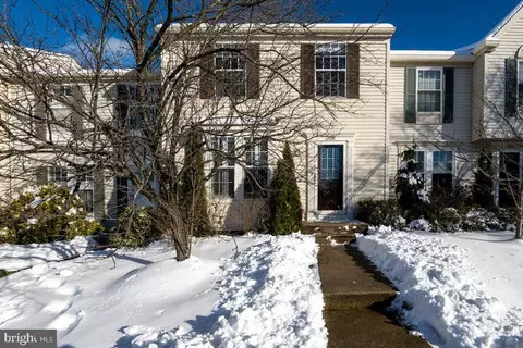 1206 Quaker Ridge Dr, Arnold, MD 21012
