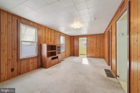 7712 Edgewood Ave, Pasadena, MD 21122 photo 7