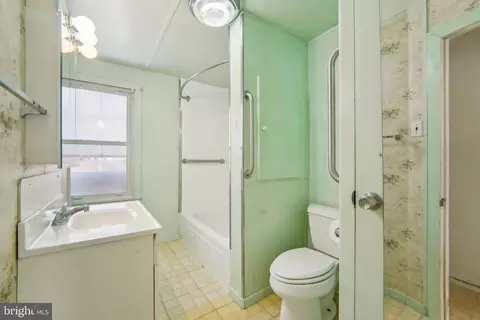 7712 Edgewood Ave, Pasadena, MD 21122 photo 15