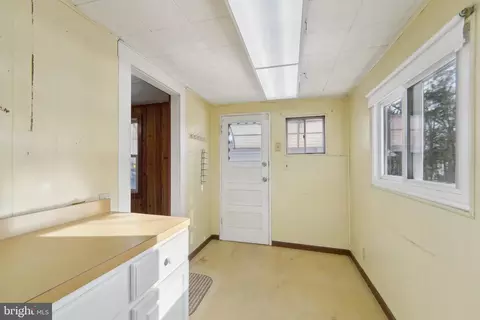 7712 Edgewood Ave, Pasadena, MD 21122 photo 13