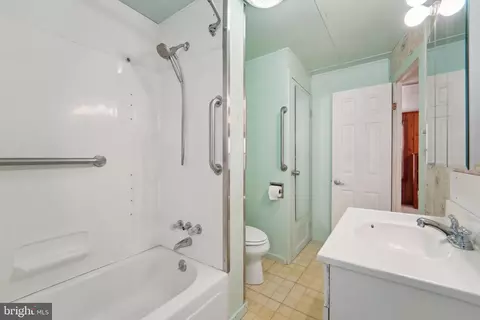 7712 Edgewood Ave, Pasadena, MD 21122 photo 16