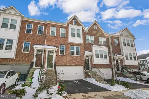 8328 Meadowood Dr, Hanover, MD 21076 photo 3