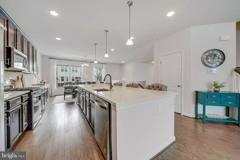 8328 Meadowood Dr, Hanover, MD 21076 photo 20