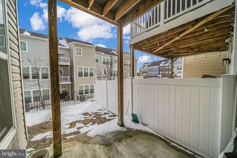 8328 Meadowood Dr, Hanover, MD 21076 photo 5