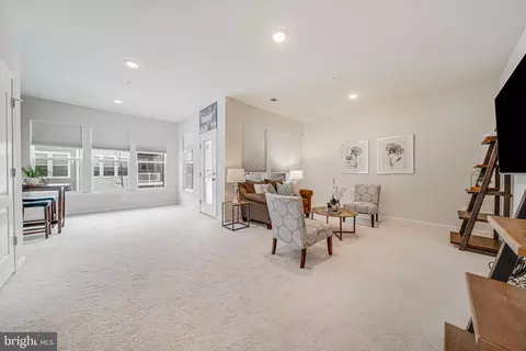 8328 Meadowood Dr, Hanover, MD 21076 photo 9