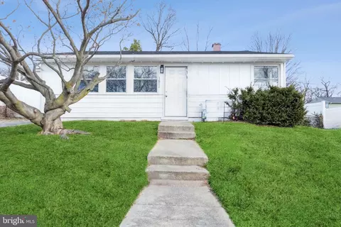 1611 Sunshine St, Glen Burnie, MD 21061