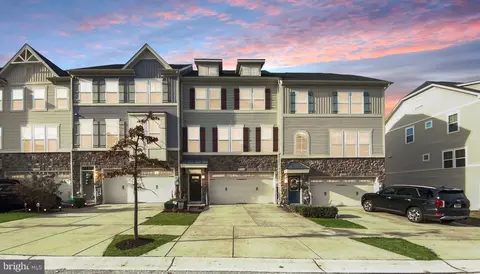 8066 Elton St, Glen Burnie, MD 21060