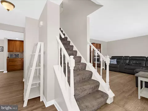 7906 Royal Mint Pl, Pasadena, MD 21122 photo 6