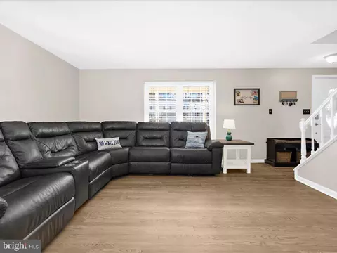 7906 Royal Mint Pl, Pasadena, MD 21122 photo 9
