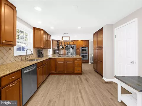 7906 Royal Mint Pl, Pasadena, MD 21122 photo 16