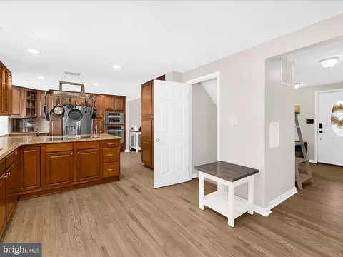 7906 Royal Mint Pl, Pasadena, MD 21122 photo 17