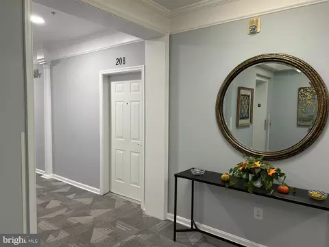 2608 Chapel Lake Dr #208, Gambrills, MD 21054