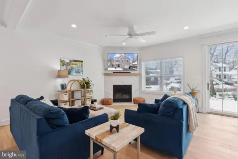 Living - 1209 Avalon Blvd, Shady Side, MD 20764 photo 1 of 1