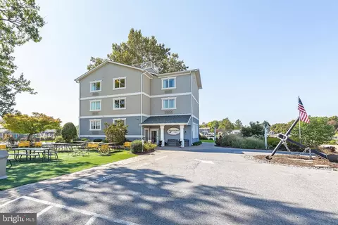 Exterior - 1209 Avalon Blvd, Shady Side, MD 20764 photo 6 of 8