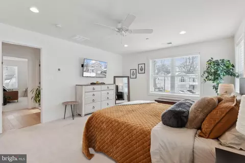 Bedroom - 1209 Avalon Blvd, Shady Side, MD 20764 photo 3 of 11