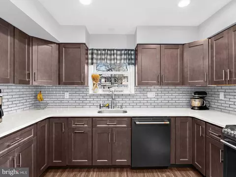 Kitchen - 1575 Native Dancer Ct, Annapolis, MD 21409 photo 4 of 4