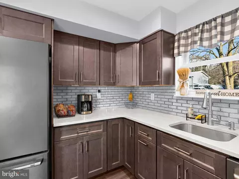 Kitchen - 1575 Native Dancer Ct, Annapolis, MD 21409 photo 2 of 4