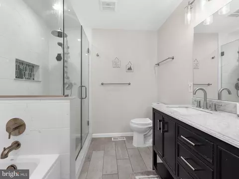 Bath - 1575 Native Dancer Ct, Annapolis, MD 21409 photo 1 of 5