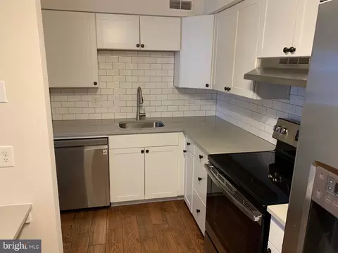 Kitchen - 3501 C Lochearn Ct #C, Pasadena, MD 21122 photo 2 of 2