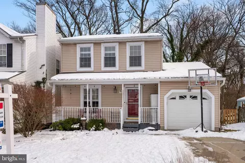 8545 Skipjack Pl, Pasadena, MD 21122