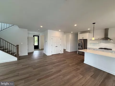 1182 Central Ave E, Edgewater, MD 21037 photo 5
