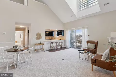 936 Bay Ridge Ave #301, Annapolis, MD 21403