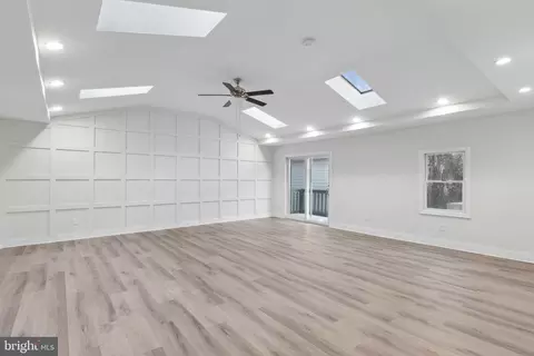 Living - 8533 Skipjack Pl, Pasadena, MD 21122 photo 1 of 2