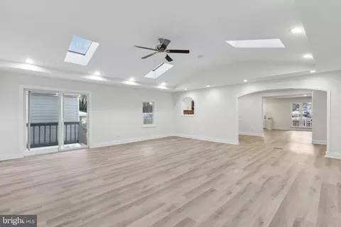 Living - 8533 Skipjack Pl, Pasadena, MD 21122 photo 2 of 2