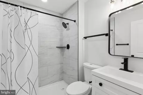 Bath - 8533 Skipjack Pl, Pasadena, MD 21122 photo 2 of 4