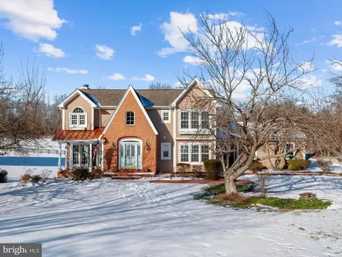 4438 Windsor Farm Rd, Harwood, MD 20776