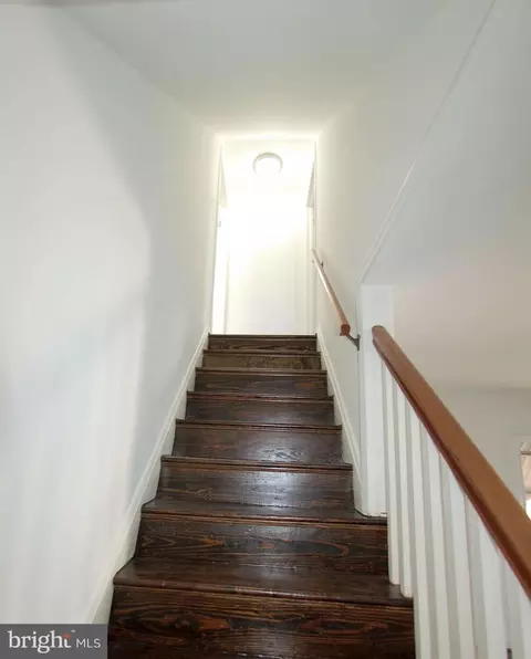 Entry Way - 2 Circle, Linthicum Heights, MD 21090 photo 3 of 3