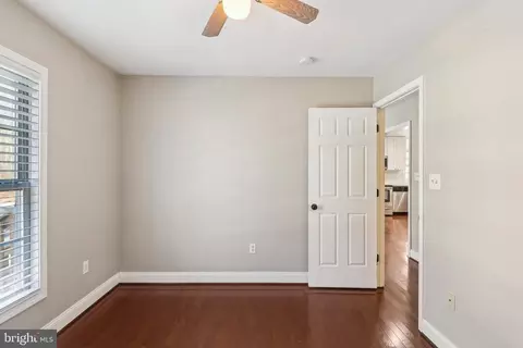 Bedroom - 5207 Nick Rd, Shady Side, MD 20764 photo 4 of 6