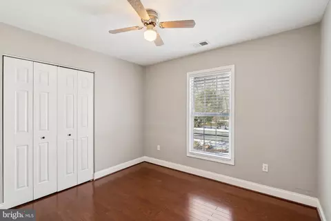 Bedroom - 5207 Nick Rd, Shady Side, MD 20764 photo 5 of 6
