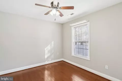 Bedroom - 5207 Nick Rd, Shady Side, MD 20764 photo 6 of 6