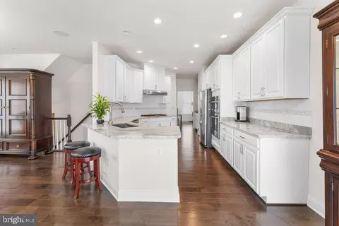 7608 Elmcrest Rd, Hanover, MD 21076 photo 9
