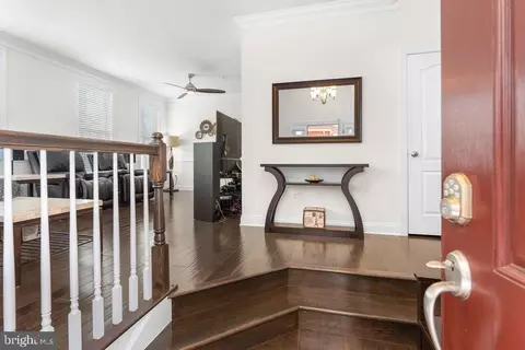 7608 Elmcrest Rd, Hanover, MD 21076 photo 3