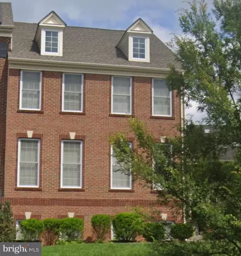 7608 Elmcrest Rd, Hanover, MD 21076 photo 2