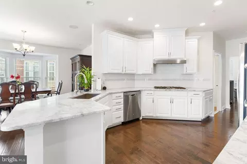 7608 Elmcrest Rd, Hanover, MD 21076 photo 7