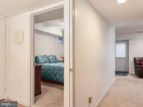 Entry Way - 504 Fanleaf Ct, Severn, MD 21144 photo 5 of 5