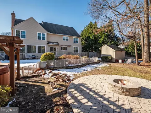Exterior - 504 Fanleaf Ct, Severn, MD 21144 photo 13 of 16