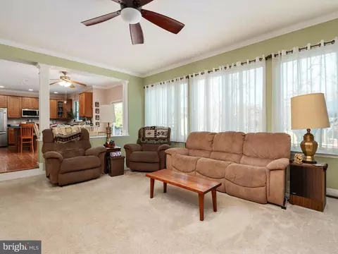 Living - 504 Fanleaf Ct, Severn, MD 21144 photo 3 of 5