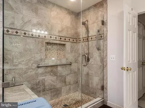Bath - 504 Fanleaf Ct, Severn, MD 21144 photo 3 of 4