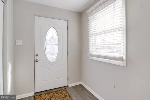 Entry Way - 303 Maple Ave, Edgewater, MD 21037 photo 1 of 13