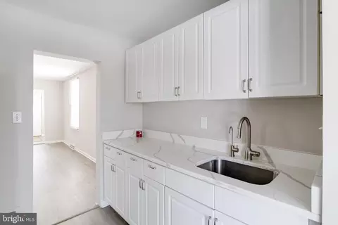 Entry Way - 303 Maple Ave, Edgewater, MD 21037 photo 8 of 13