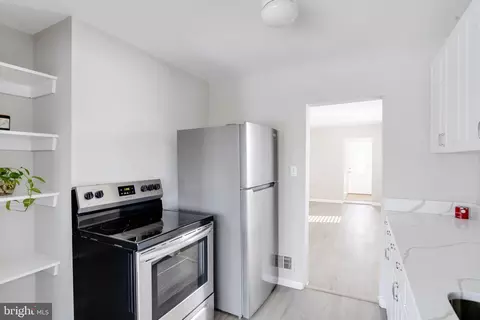Kitchen - 303 Maple Ave, Edgewater, MD 21037 photo 1 of 1