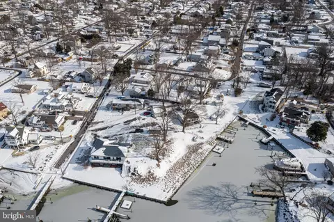 View/Area - 303 Maple Ave, Edgewater, MD 21037 photo 8 of 18